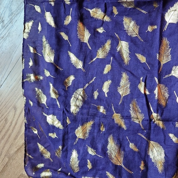 Gold & purple scarf | OS - Picture 5 of 5